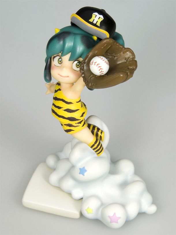 「阪神タイガース 子供ラムちゃん～キャッチver.～」。ラムちゃんナイスキャッチ！(C)高橋留美子／小学館 　(C)阪神タイガース