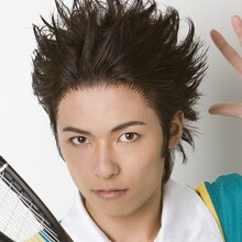 山吹・南健太郎役の早乙女じょうじ。（Ｃ）許斐 剛／集英社・ＮＡＳ・テニスの王子様プロジェクト　（Ｃ）許斐 剛／集英社・テニミュ製作委員会