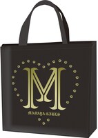 「主に泣いてます」より「まさや公式ガールズバッグ」。Mマークがまぶしく光る。