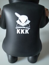 「ソフビ鴉魂DX 七代目武装戦線 別働隊KKK 姫川敬ファミマ・ドット・コム ver.」(C)高橋ヒロシ（月刊少年チャンピオン）2002-2011