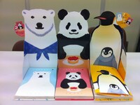 フェア開催店には、しろくま、パンダ、ペンギン型の販売台も設置される。