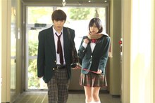 「ナナとカオル」場面写真（c）甘詰留太／白泉社・バップ