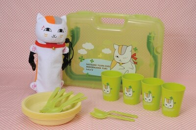 爽やかなグリーンで統一された「ニャンコ先生ピクニックセット」。