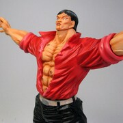 「刃牙」花山薫の侠客立ちフィギュアに限定カラー版登場