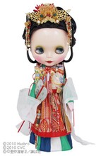 里中満智子「天上の虹」 BLYTHE is a trademark of Hasbro. （C）2010 Hasbro. All Rights Reserved. BLYTHEcharacter rights are licensed in Asia to Cross World Connections, Ltd.Licensed by Hasbro.  www.blythedoll.com (pc site)　blythemobile.com (mobilesite)