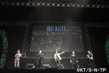 「ジャンプフェスタ2011」での様子。(C)許斐 剛／集英社・ＮＡＳ・テニスの王子様プロジェクト 写真提供／集英社　撮影／菊地寛子