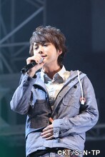 「ジャンプフェスタ2011」での様子。(C)許斐 剛／集英社・ＮＡＳ・テニスの王子様プロジェクト 写真提供／集英社　撮影／菊地寛子