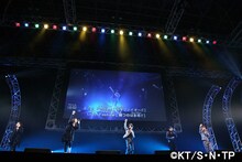 「ジャンプフェスタ2011」での様子。(C)許斐 剛／集英社・ＮＡＳ・テニスの王子様プロジェクト 写真提供／集英社　撮影／菊地寛子