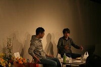 育児ネタを描くにあたっては「ベビーカーが特に描きづらくて困る」と語る吉田と榎本。