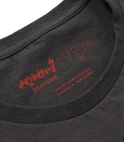 「ガッツ」Tシャツ（ブラック）(C)三浦建太郎 / 白泉社