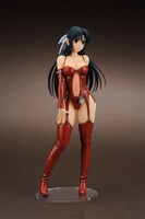 大胆な赤にアレンジされた「赤ボンデージver.」（c）甘詰留太／白泉社（ヤングアニマル）