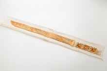 “超長いんだけどォォォォ”銀さん木刀餃子(C)空知英秋／集英社・テレビ東京・電通・サンライズ・アニプレックス