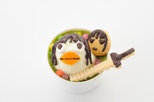 そっくり!?エリザベス＆桂（4月4日からの追加メニュー）(C)空知英秋／集英社・テレビ東京・電通・サンライズ・アニプレックス