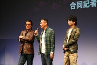 トークショーの様子。写真左より白竜、福本、萩原。