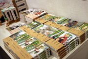 「よつばと！」は月刊コミック電撃大王（アスキー・メディアワークス）で連載中。単行本は10巻まで発売されている。