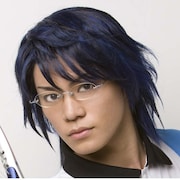 氷帝・忍足侑士役の菊池卓也。 (C)許斐 剛／集英社・NAS・テニスの王子様プロジェクト (C)許斐 剛／集英社・テニミュ製作委員会