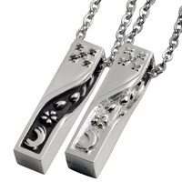 「桜吹雪」ペアネックレス