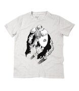 「髑髏の騎士」White Gray(c)三浦建太郎 / 白泉社