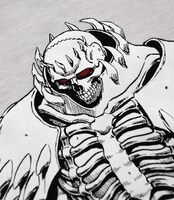 「髑髏の騎士」White Gray(c)三浦建太郎 / 白泉社