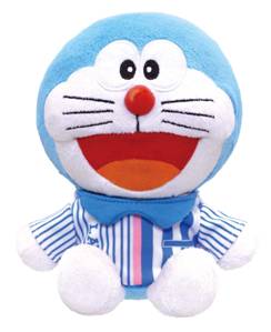 「ドラえもん着せ替えぬいぐるみセット」（3675円） (C)Fujiko-Pro