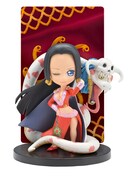 F賞カードスタンドフィギュアのうち、ハンコック。(C)尾田栄一郎／集英社・フジテレビ・東映アニメーション