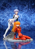 「綾波レイ～プラグスーツstyle.～」と組み合わせるとこんな感じ。（c）カラー