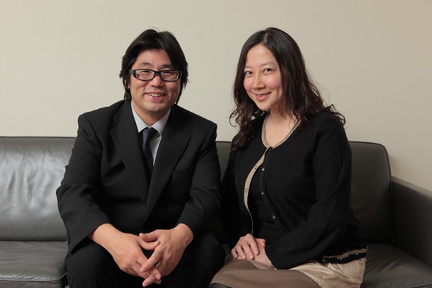 映画「星守る犬」の劇場用パンフレットより。写真左から、村上たかし、西原理恵子。撮影：松田優子