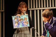 2次元化された自分に感動する青明寺浦正（右）。(C)種村有菜/集英社