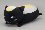 抱き枕は黒ニャンコバージョンも。
