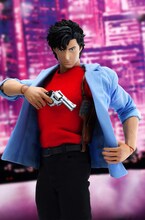 「1/6スケールフィギュア 冴羽 獠」。(C)北条司/NSP 1985　版権許諾証AA-400