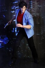 「1/6スケールフィギュア 冴羽 獠」。(C)北条司/NSP 1985　版権許諾証AA-400