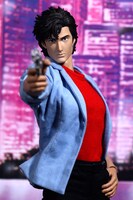 「1/6スケールフィギュア 冴羽 獠」。(C)北条司/NSP 1985　版権許諾証AA-400