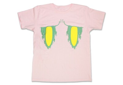 特設コーナーで購入できる、galaxxxyと「ディエンビエンフー」のコラボTシャツ「ヤーボ大佐Tシャツ」。