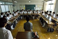 ドラマ「鈴木先生」最終回の1シーン。