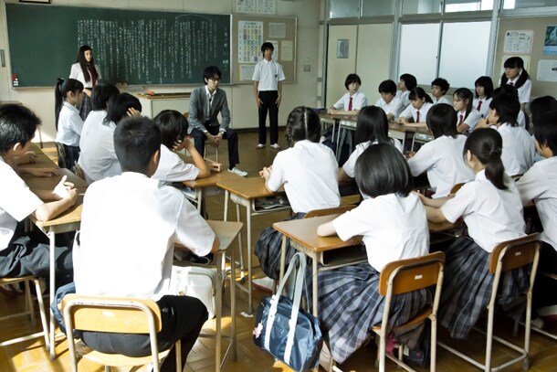 ドラマ「鈴木先生」最終回の1シーン。放送は本日6月27日22時から、テレビ東京系にて。