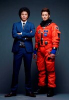 スペースシャトルに搭載した映画「宇宙兄弟」の写真。(c)2012「宇宙兄弟」製作委員会