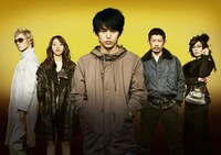 映画「スマグラー おまえの未来を運べ」には主演の妻夫木聡をはじめ、永瀬正敏、松雪泰子、満島ひかり、安藤政信ら豪華キャストが揃う。(c)真鍋昌平・講談社／2011「スマグラー おまえの未来を運べ」製作委員会