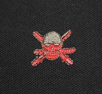 ゾロをイメージした「ONE PIECE FOOTBALL LINEポロシャツ」のブラック。(C)尾田栄一郎／集英社・フジテレビ・東映アニメーション