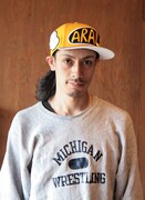 イエローのコラボキャップをかぶるとこうなる。