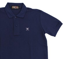 ルフィをイメージした「ONE PIECE FOOTBALL LINEポロシャツ」のネイビー。(C)尾田栄一郎／集英社・フジテレビ・東映アニメーション