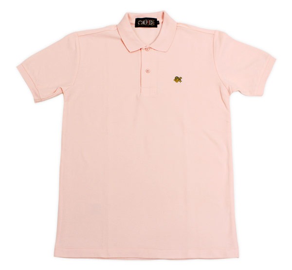 ナミをイメージした「ONE PIECE FOOTBALL LINEポロシャツ」のピンク。(C)尾田栄一郎／集英社・フジテレビ・東映アニメーション