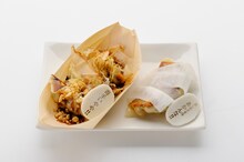 金太郎のたこ焼き餃子＆白石の包帯餃子（金太郎＆白石）(C)許斐 剛／集英社・NAS・劇場版テニスの王子様プロジェクト2011