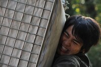 映画「スマグラー おまえの未来を運べ」シーンカット(c)真鍋昌平・講談社／2011「スマグラー おまえの未来を運べ」製作委員会 配給：ワーナー・ブラザース映画