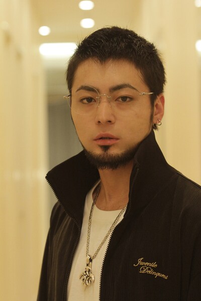 丑嶋馨役を演じる山田孝之。ちなみにカウカウ・ファイナンスの金利は10日で5割だ。(C)2012真鍋昌平・小学館／｢闇金ウシジマくん｣製作委員会