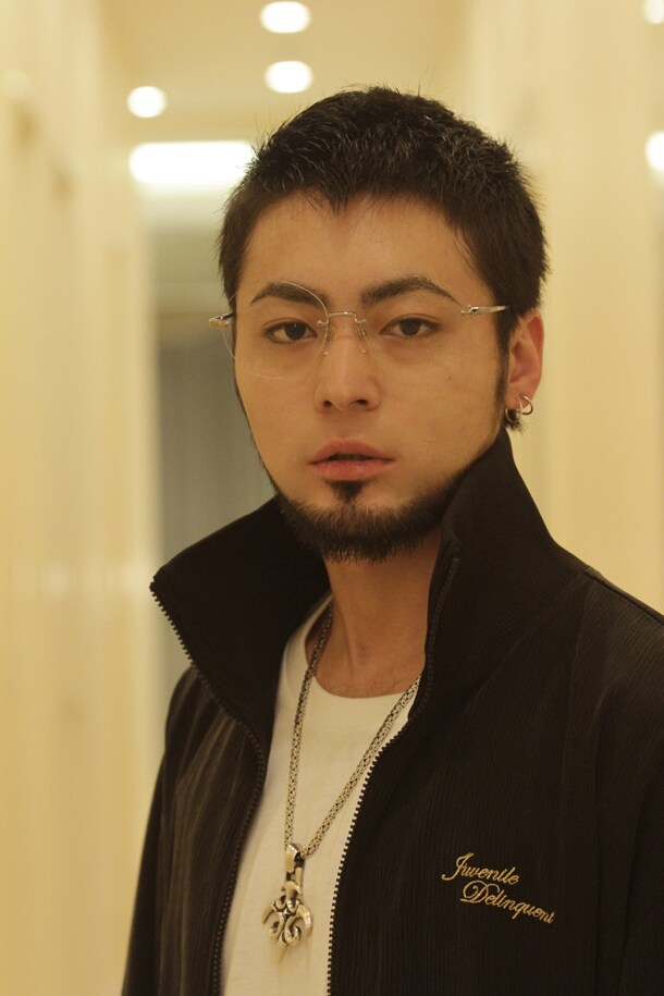 丑嶋馨役を演じる山田孝之。ちなみにカウカウ・ファイナンスの金利は10日で5割だ。(C)2012真鍋昌平・小学館／｢闇金ウシジマくん｣製作委員会