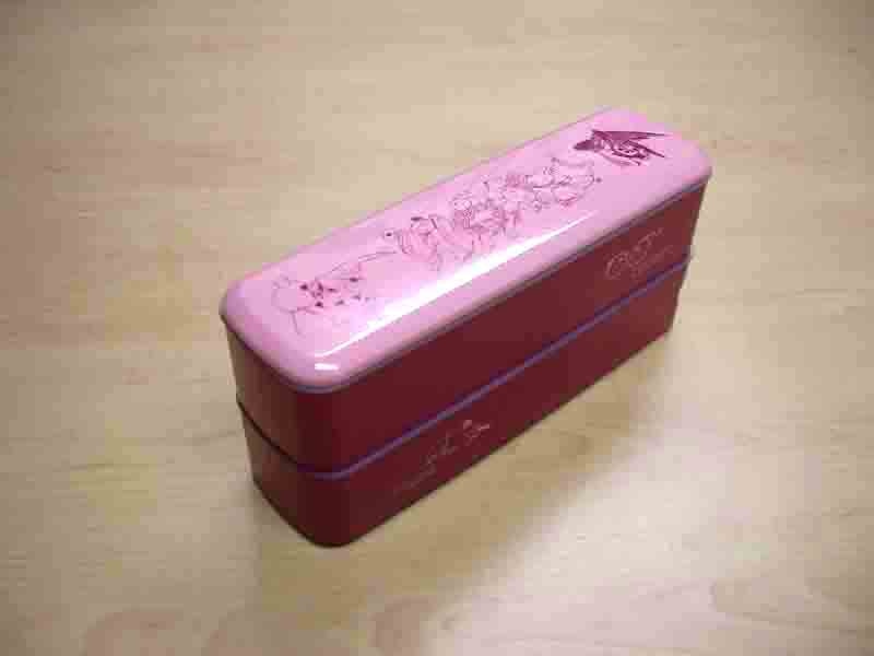 「百鬼夜行抄」と「雨柳堂夢咄」のコラボランチボックス。