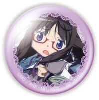 F賞「アート缶バッジセット」の1つ。(C)Magika Quartet／Aniplex・Madoka Partners・MBS