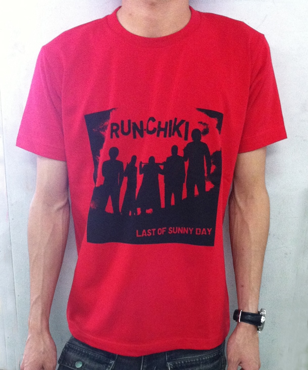 「ランチキ Tシャツ」。音楽好きはニヤリとするデザインだ。(c)奥嶋ひろまさ/月刊少年チャンピオン