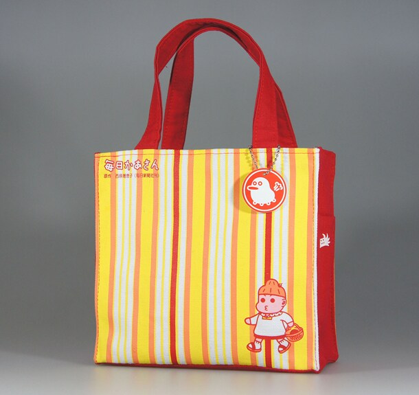 「毎日かあさん」8巻でプレゼントされる「特製ランチトートバッグ」。
