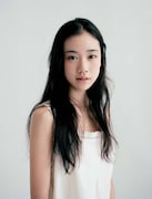 高荷恵を演じる蒼井優。